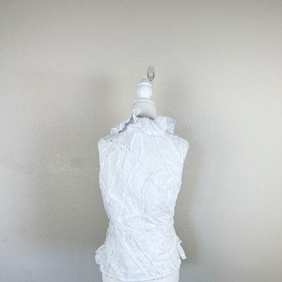 Boston Proper White Textured Frilly Zip up Blouse - Picture 4 of 9